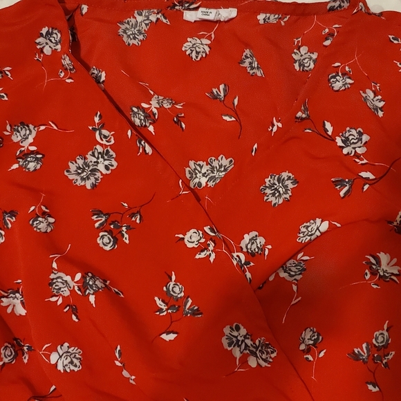 Sweater - Picture 3 of 4